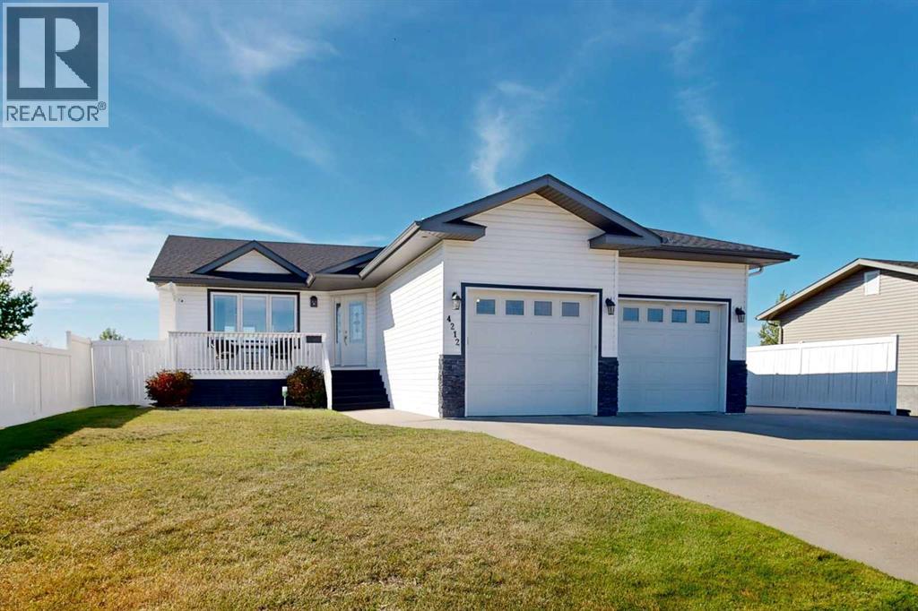 Listing photo – 4212 66 Street, Stettler