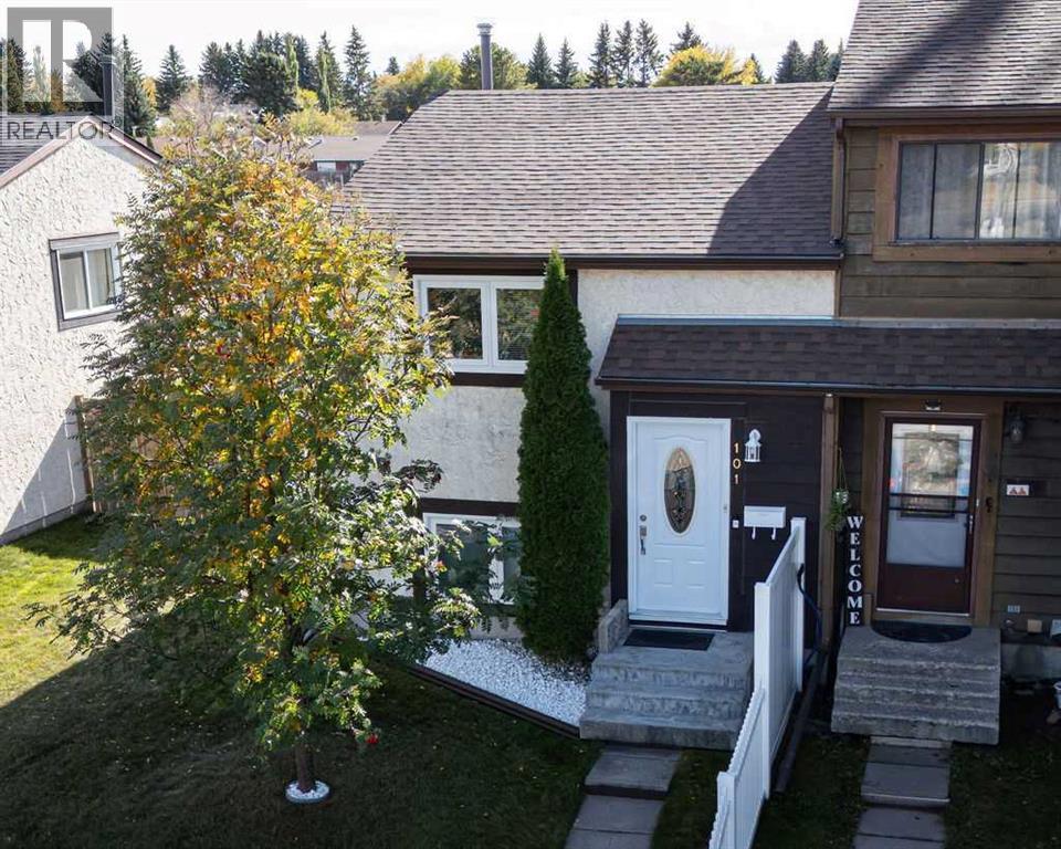 Listing photo – 101 Baile Close, Red Deer
