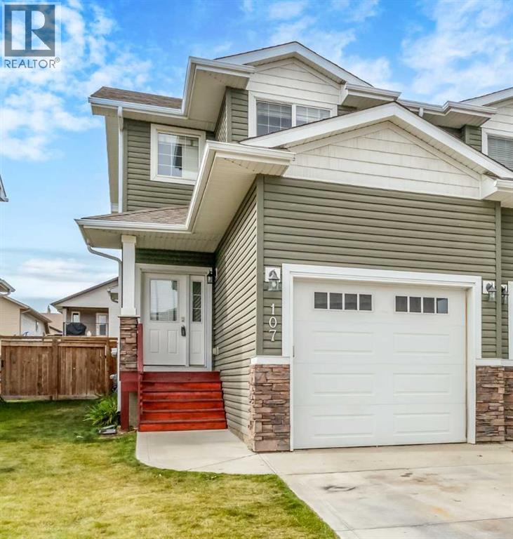 Listing photo – 107 Henderson Crescent, Penhold