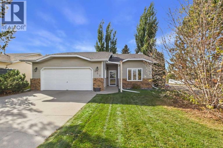 Listing photo – 222 Davison Drive, Red Deer