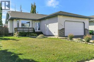 Listing photo – 124 Lamont Close, Red Deer