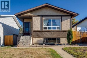 Listing photo – 18 Greenham Drive, Red Deer