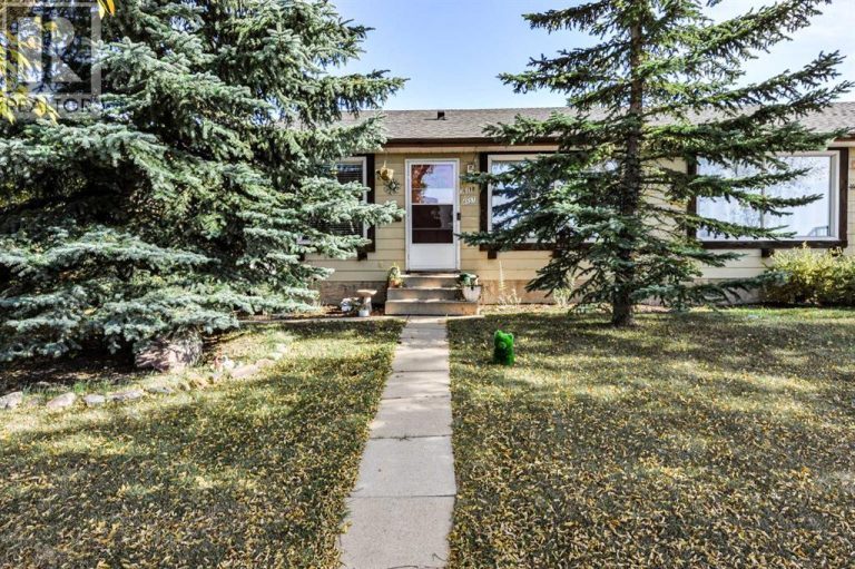Listing photo – 3611B 66A Street, Camrose