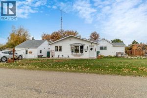 Listing photo – 623 3 Avenue, Elnora