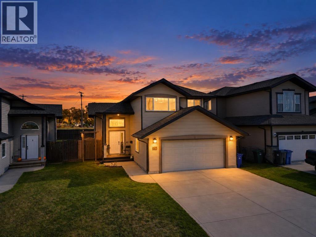 Listing photo – 5256 48 Street Close, Innisfail