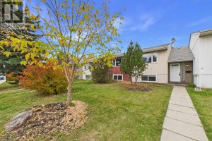 Listing photo – 10 Watson Street, Red Deer