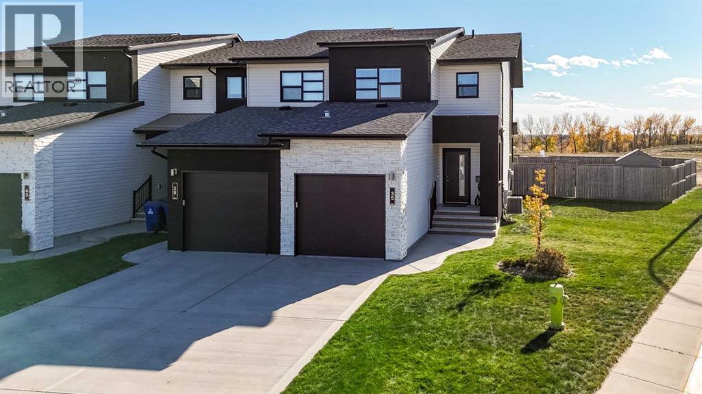 Listing photo – 35 Palmer Circle, Blackfalds