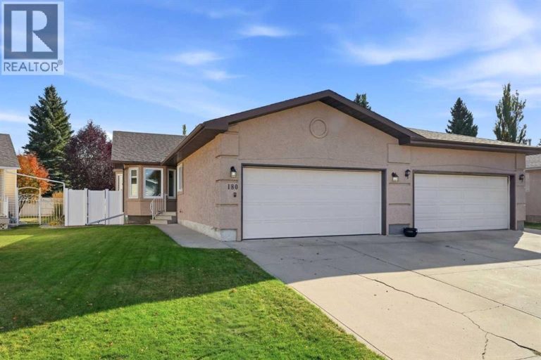 Listing photo – 180 Doran Crescent, Red Deer