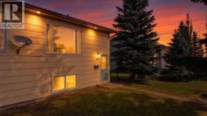 Listing photo – 5006 63 Avenue, Ponoka