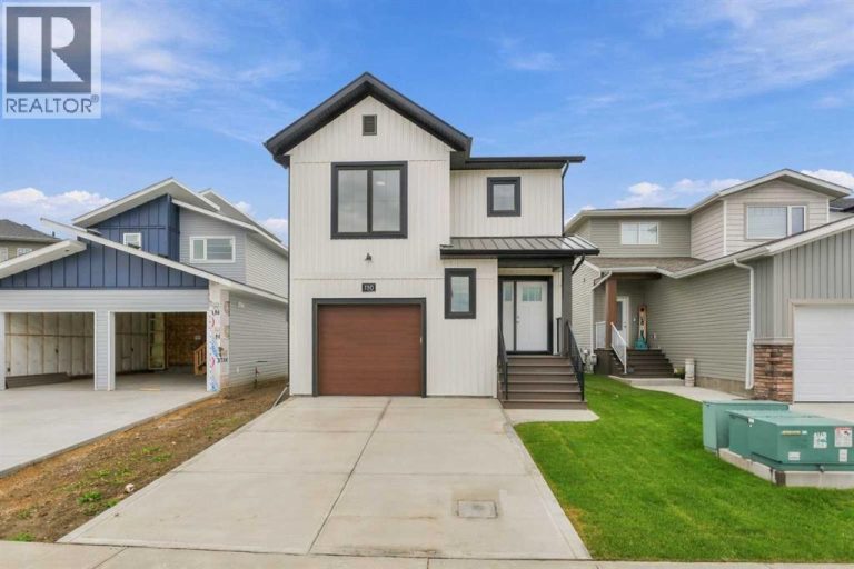 Listing photo – 130 Norseman Close, Penhold