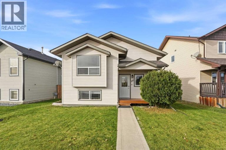 Listing photo – 96 Hinshaw Drive, Sylvan Lake