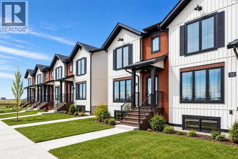 Listing photo – 36 Station Drive, Sylvan Lake
