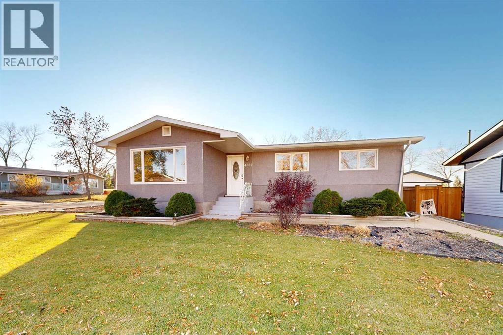 Listing photo – 4002 58 Street, Stettler