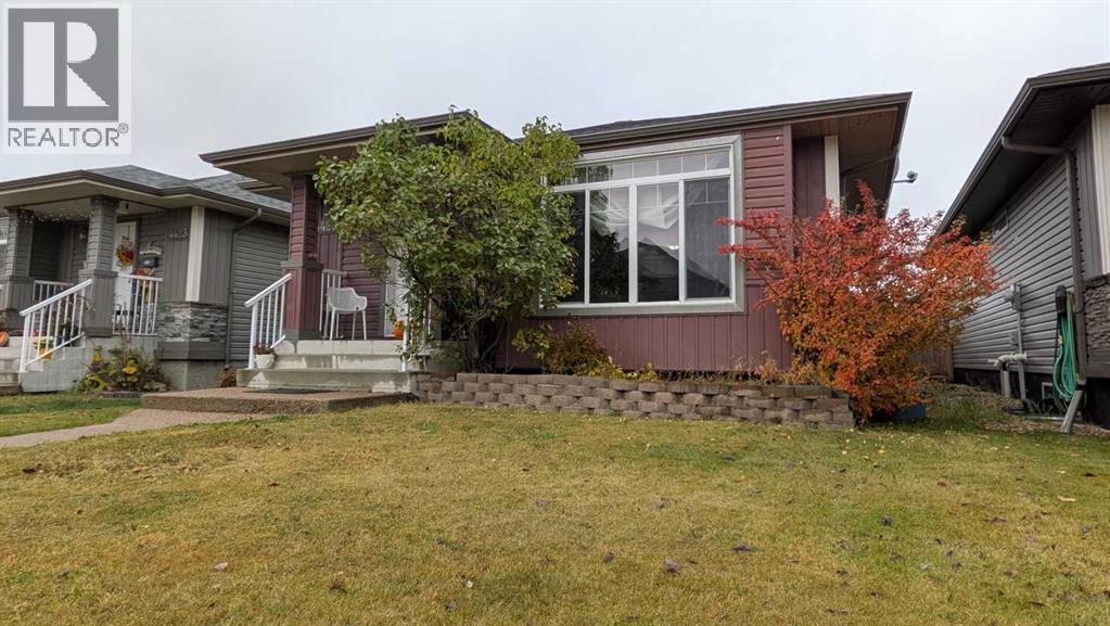 Listing photo – 4421 74 Street, Camrose