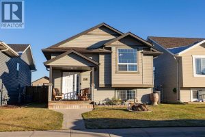 Listing photo – 171 Long Close, Red Deer