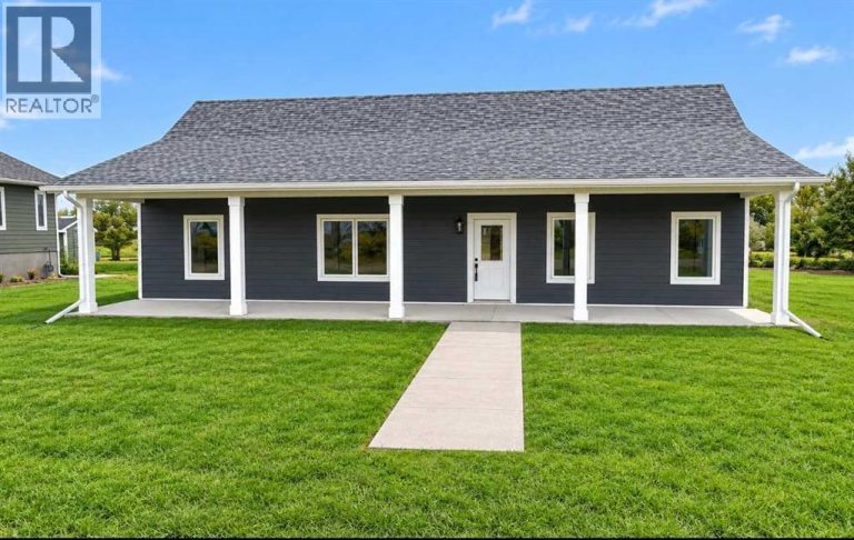 Listing photo – 4313 43 Street, Castor