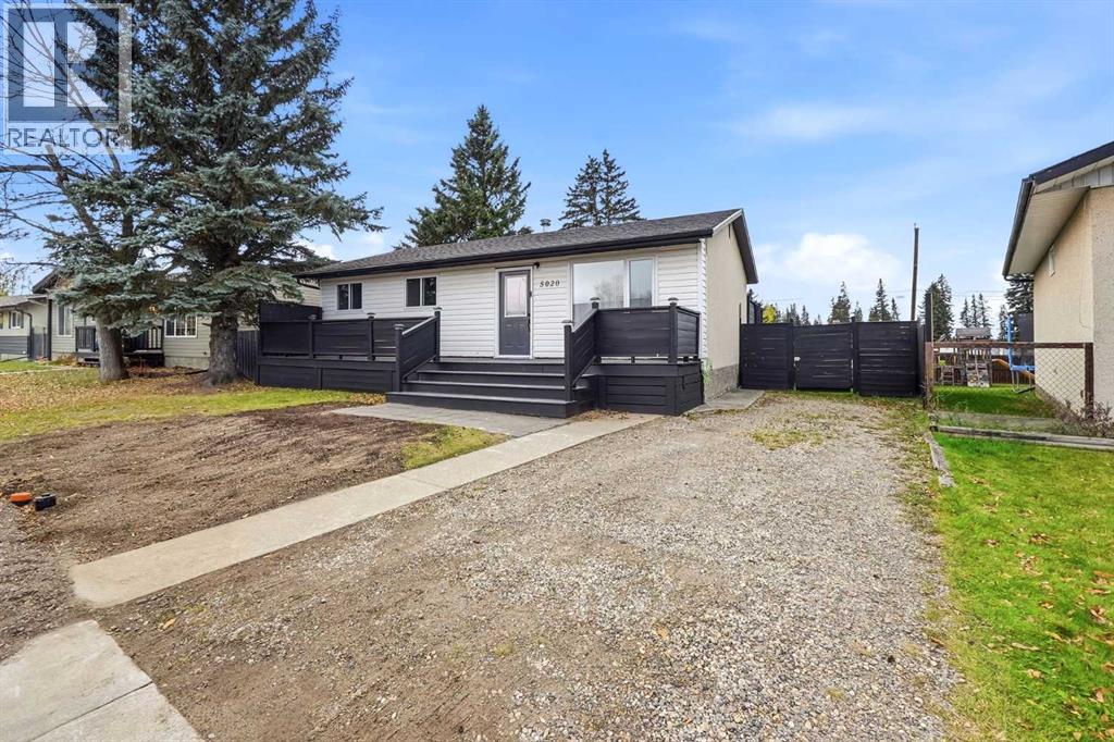 Listing photo – 5020 58 Street Close, Rocky Mountain House
