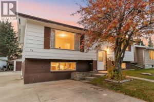 33  Valley Crescent