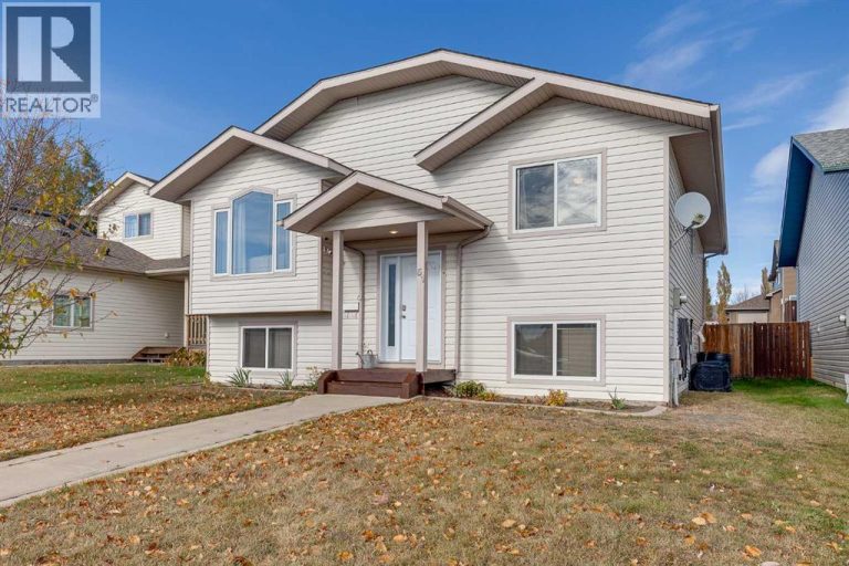 Listing photo – 51 Plumtree Crescent, Blackfalds