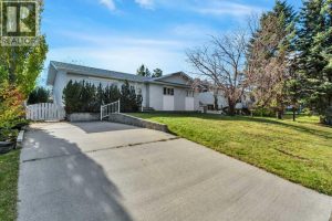 Listing photo – 4701 57 Avenue, Rimbey