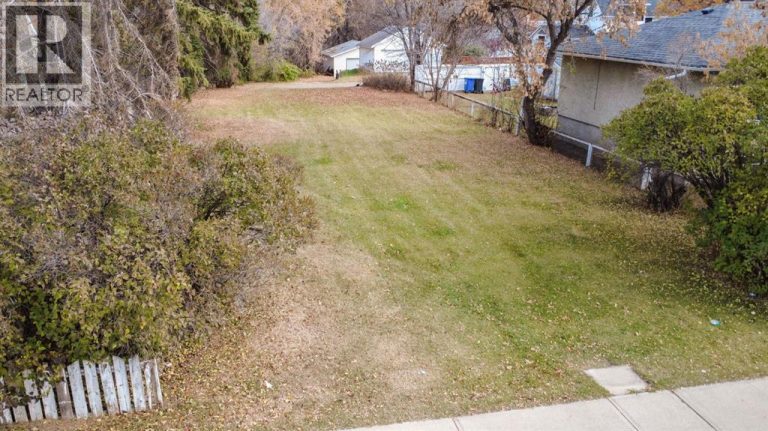 Listing photo – 5213 47 Avenue, Red Deer