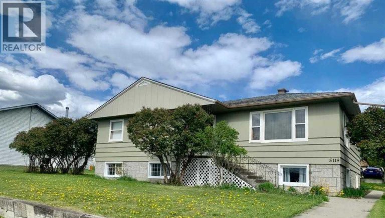 Listing photo – 5119 53 Street, Rocky Mountain House