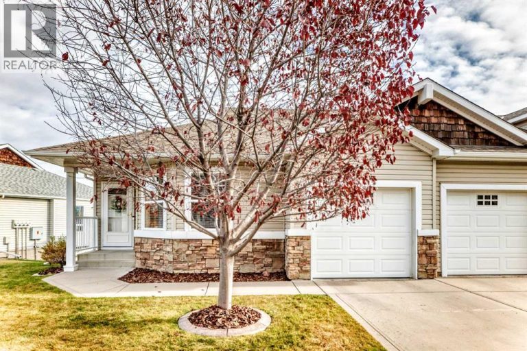 Listing photo – 413 Jenkins Drive, Red Deer