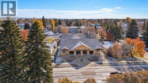 Listing photo – 2, 5463 55 Avenue, Lacombe