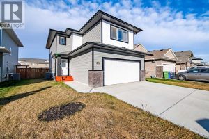 Listing photo – 10 Travis Close, Red Deer