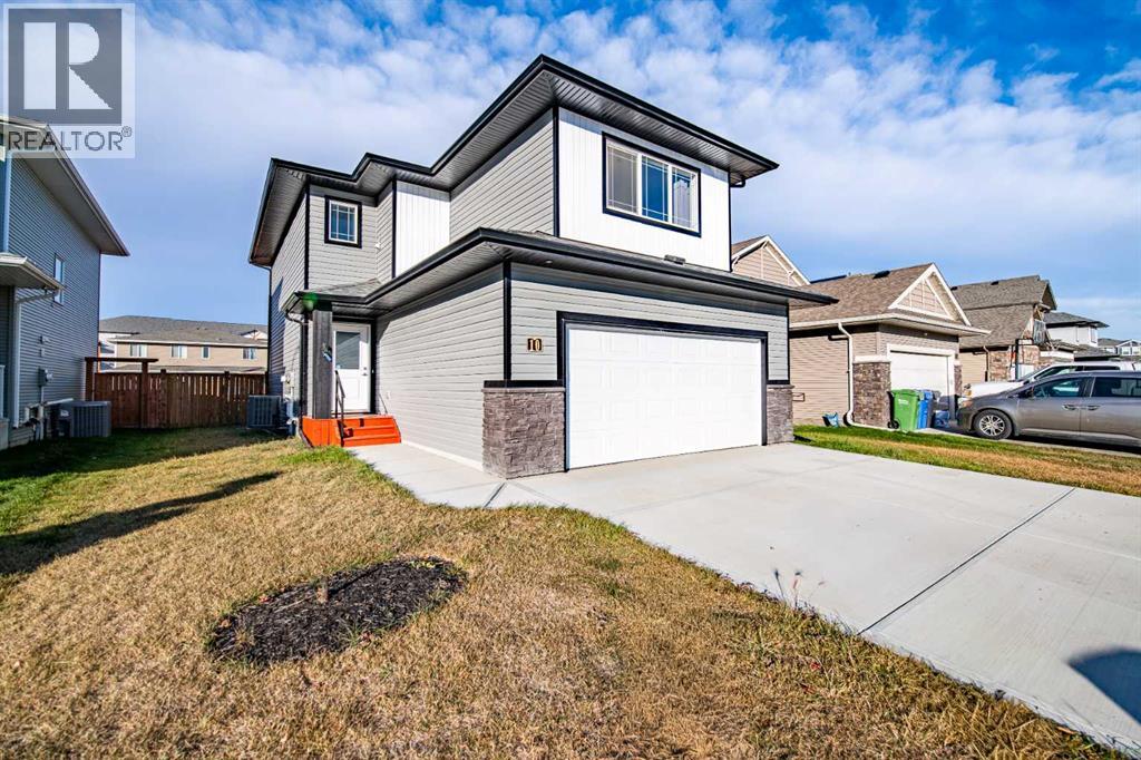 Listing photo – 10 Travis Close, Red Deer