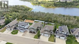 Listing photo – 35 Erica Drive, Lacombe