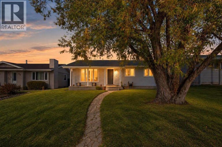 Listing photo – 82 Baird Street, Red Deer