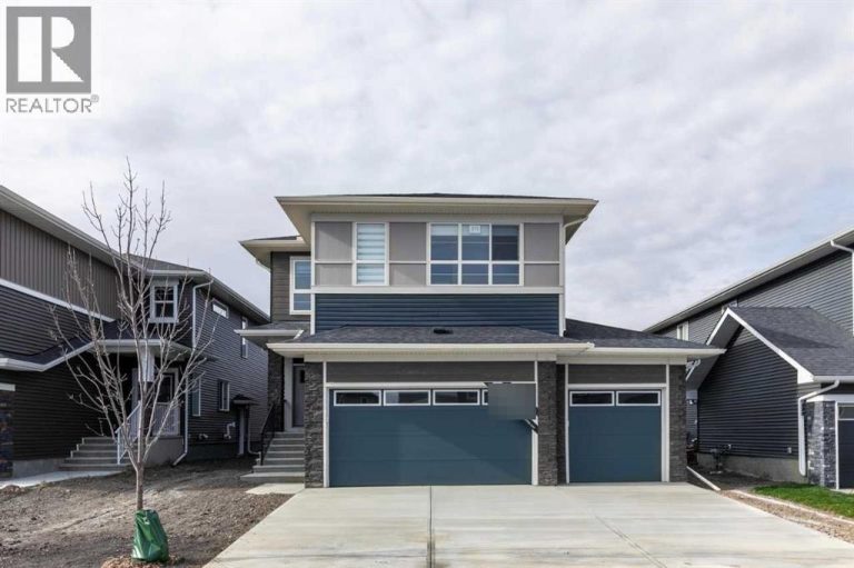 Listing photo – 271 Dawson Wharf Rise E, Chestermere