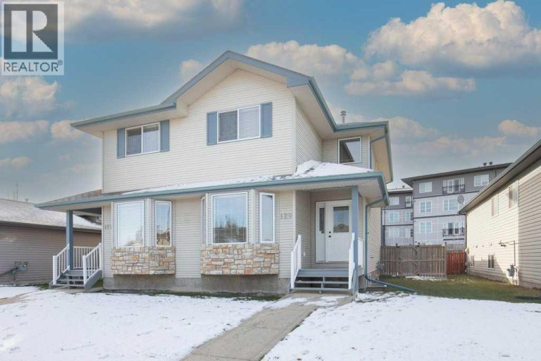 Listing photo – 129 Lyons Close, Red Deer