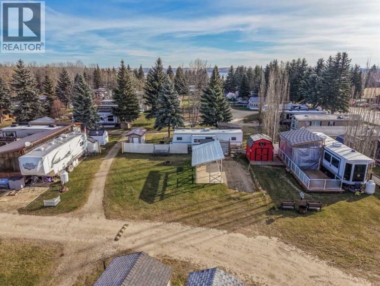 Listing photo – 22, 12040 Township Road 422, Rural Ponoka County