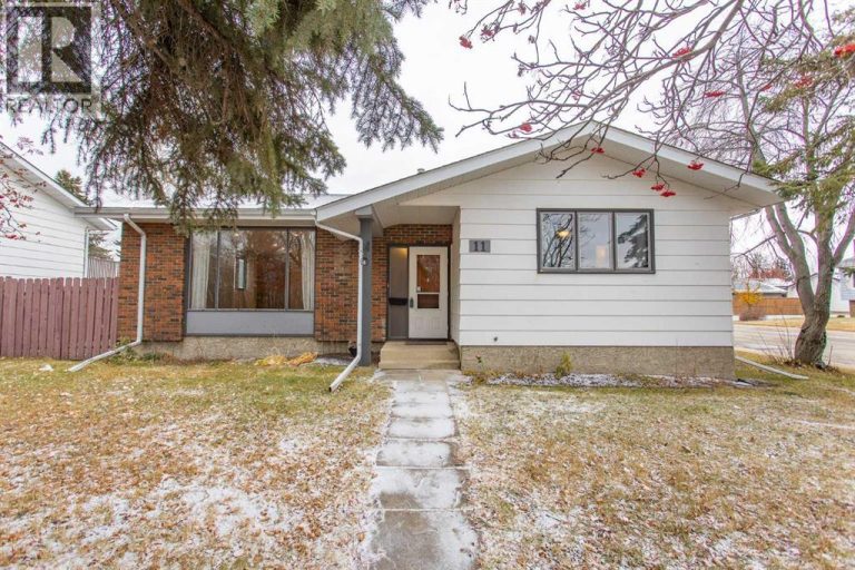 Listing photo – 11 Odell Green, Red Deer