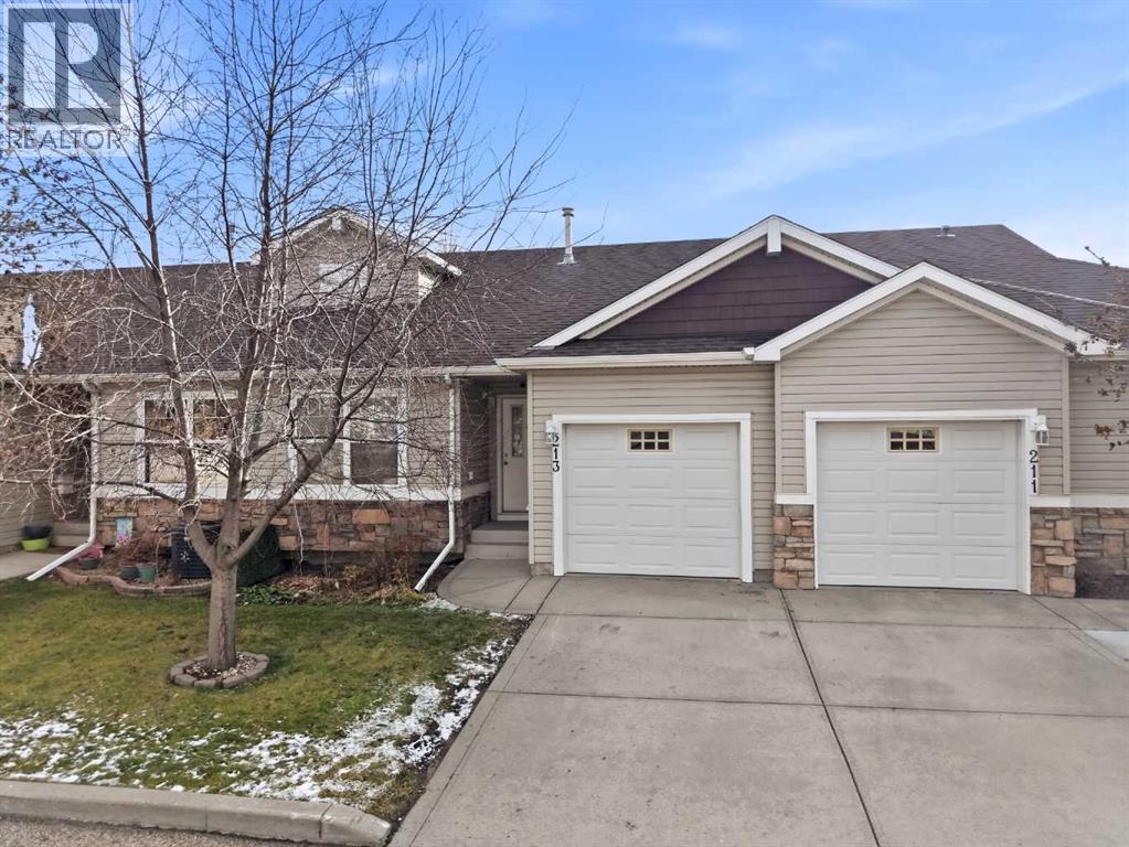 Listing photo – 213 Jenkins Drive, Red Deer